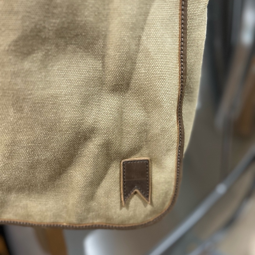 Navali rustic messenger bag - Picture 3 of 14